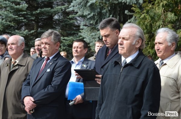 У Луцьку назви спалених сіл Холмщини викарбують у камінні