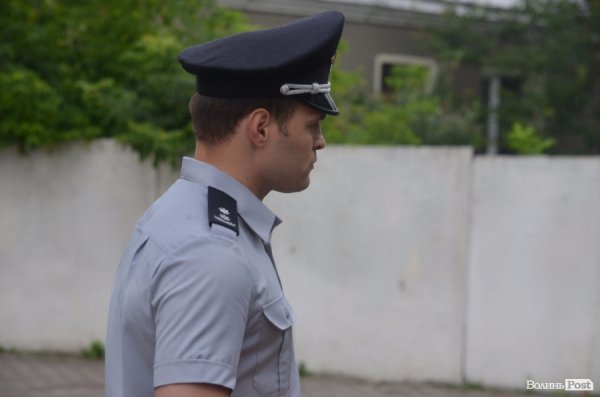У Луцьку поліцейські отримали нові погони і звання. ФОТО