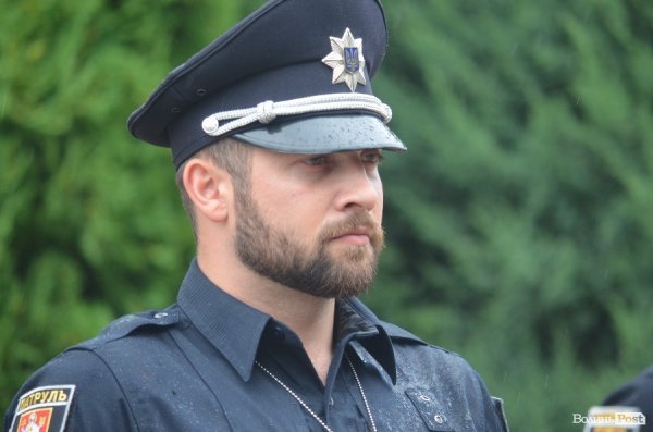 У Луцьку поліцейські отримали нові погони і звання. ФОТО