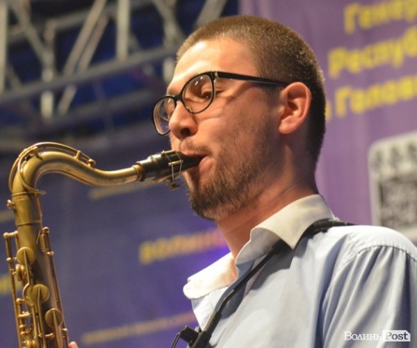 Луцький замок зустрічав останню ніч літа джазом. ФОТО 