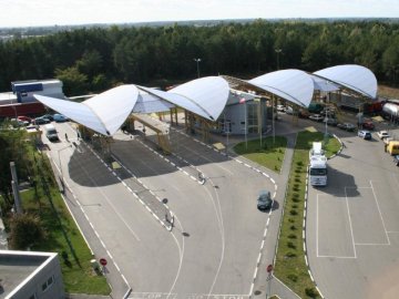 Польща попередила Україну про блокування руху фур через кордон