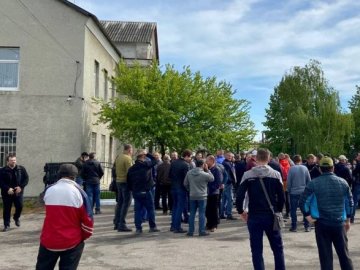 Шахтарі — проти поновлення на посаді ексгендиректора «Волиньвугілля», який звільнився з лав ЗСУ