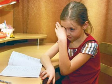 Навчання у школах Волині викликає втрату зору і проблеми травлення
