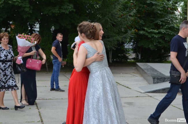 «Ви наша надія»: у луцькому педколеджі – випускний. ФОТО