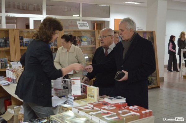 У Луцьку - фотовиставка газети «День» про Євромайдан і АТО. ФОТО