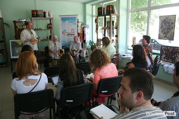 Відомий історик презентував книгу про древній Луцьк. ФОТО