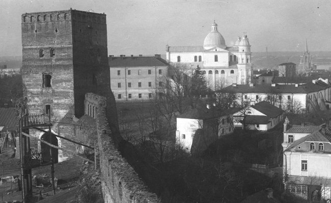 Ясен у міжвоєнний період на популярній тоді панорамі