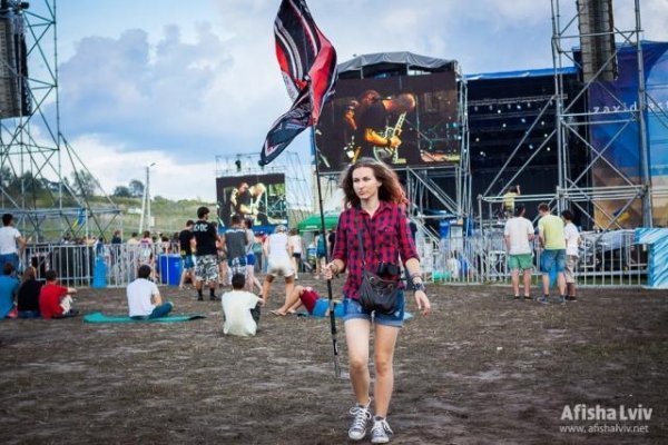 «Мы не хотим воевать. Особенно с вами, друзья», – росіяни на фестивалі «Захід». ФОТО