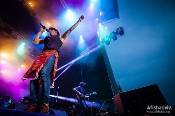 «Мы не хотим воевать. Особенно с вами, друзья», – росіяни на фестивалі «Захід». ФОТО