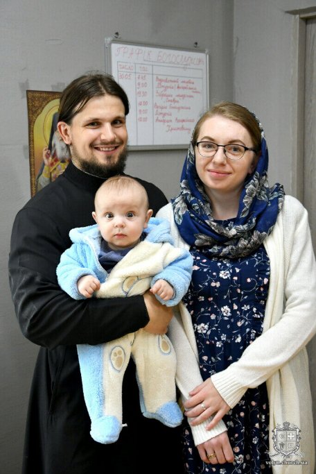 У Луцьку УПЦ (МП) освятила тимчасовий храм. ФОТО