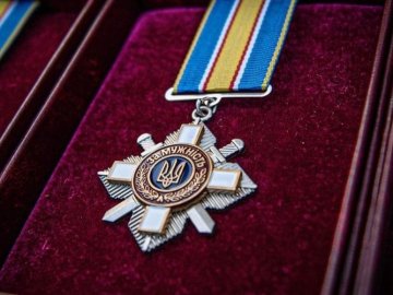 Рідним загиблих військовослужбовців з Волині вручили посмертні ордени «За мужність»