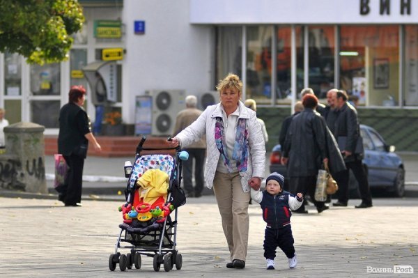 «Бабине літо» і «бебі-бум» Луцьку. ФОТО
