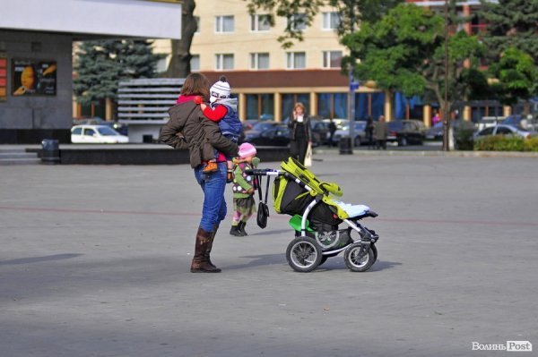 «Бабине літо» і «бебі-бум» Луцьку. ФОТО