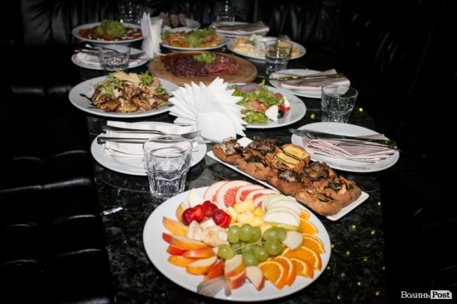 У луцькій «Опері» відгримів концерт Макса Барських. ФОТОРЕПОРТАЖ