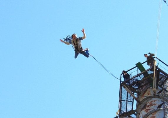 Як у Луцьку «літали» джампери. ФОТО