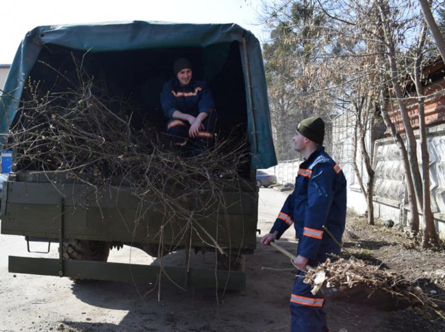 У Луцьку нацгвардійці влаштували толоку. ФОТО