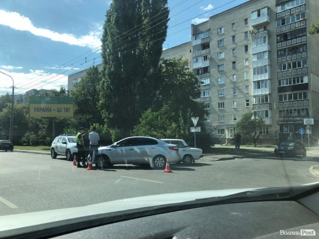 У Луцьку на проспекті Соборності – аварія. ФОТО