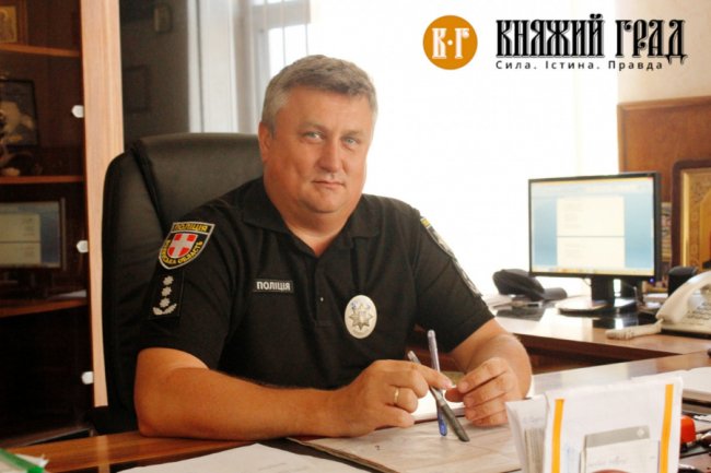 Волинянка, яка 8 років працювала  у сільській школі вчителем, стала капітаном поліції 