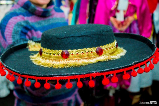 Де у Луцьку взяти на прокат новорічні костюми: ТОП-3 місць*