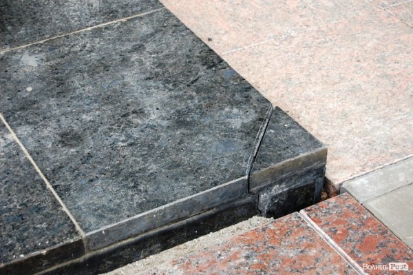 Меморіал в Луцьку оновили до Дня Перемоги