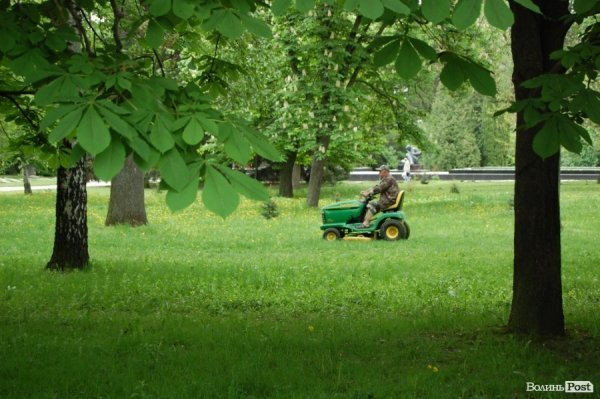 Меморіал в Луцьку оновили до Дня Перемоги