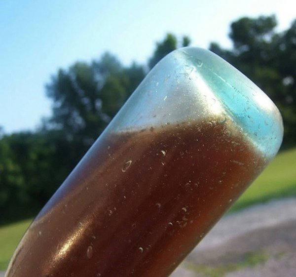 13. І кілька експонатів, що не мають стосунку до вина. Ціла пляшка кока-коли, що відноситься до 1902-1905 років