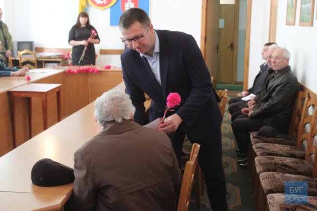 На урочистостях у Володимирі – релігійний конфуз. ВІДЕО