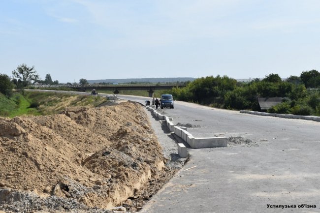 На кордоні з Польщею завершують ремонтувати дорогу. ФОТО