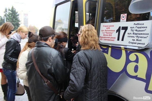 У Луцьку «на ділі» показали, як живеться незрячим. ФОТО