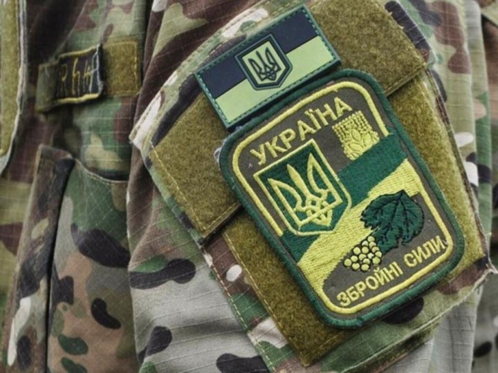 На Волині 55-річний п'яний чоловік побив 21-річного військового
