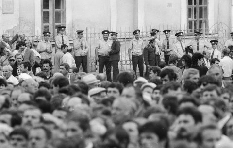 Мітинг на Замковій площі у Луцьку, 23 липня 1989 року. Віктор Чухрай