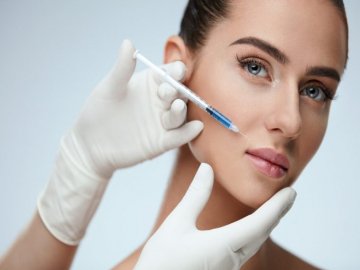 Біоревіталізація: подаруйте своїй шкірі нове життя*