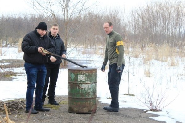 Луцьк підтримав Майдан стрибками з 50-метрової висоти. ФОТО