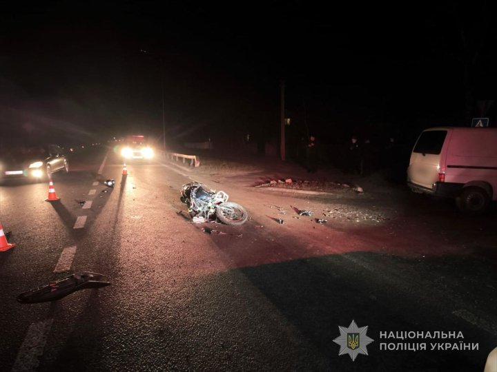 На Волині автівка збила підлітка на мотоциклі