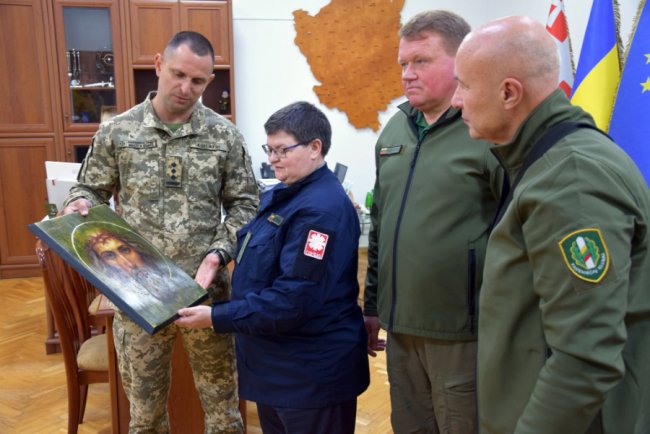Волинські прикордонники отримали допомогу з Литви. ФОТО