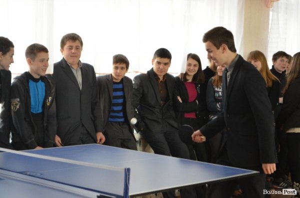 У луцькій «Батьківщині» придумали, як «відірвати» дітей від інтернету. ФОТО*