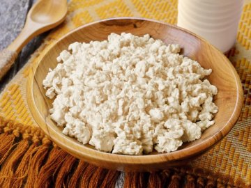  Чому варто їсти творог на ніч?*