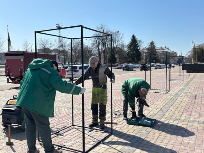 У місті на Волині розширили Алею Героїв: встановили ще 26 портретів полеглих воїнів