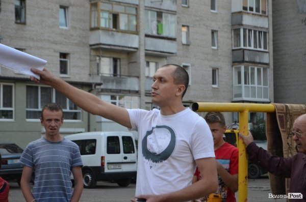 У Луцьку депутат Микола Яручик  вислухав побажання мешканців ЛПЗ 