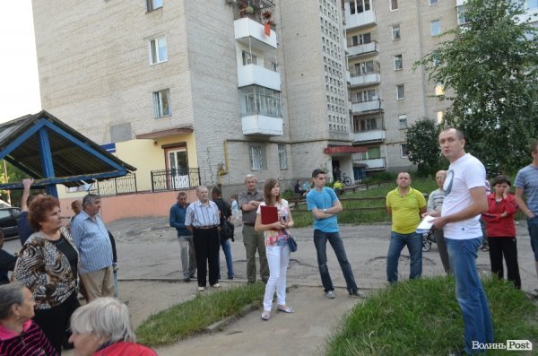 У Луцьку депутат Микола Яручик  вислухав побажання мешканців ЛПЗ 