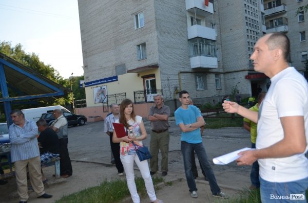 У Луцьку депутат Микола Яручик  вислухав побажання мешканців ЛПЗ 