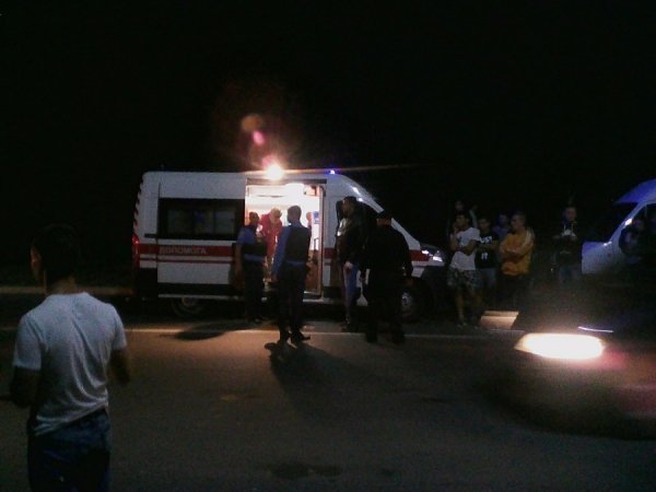 У Володимирі-Волинському жінка напідпитку потрапила під колеса скутера. ФОТО