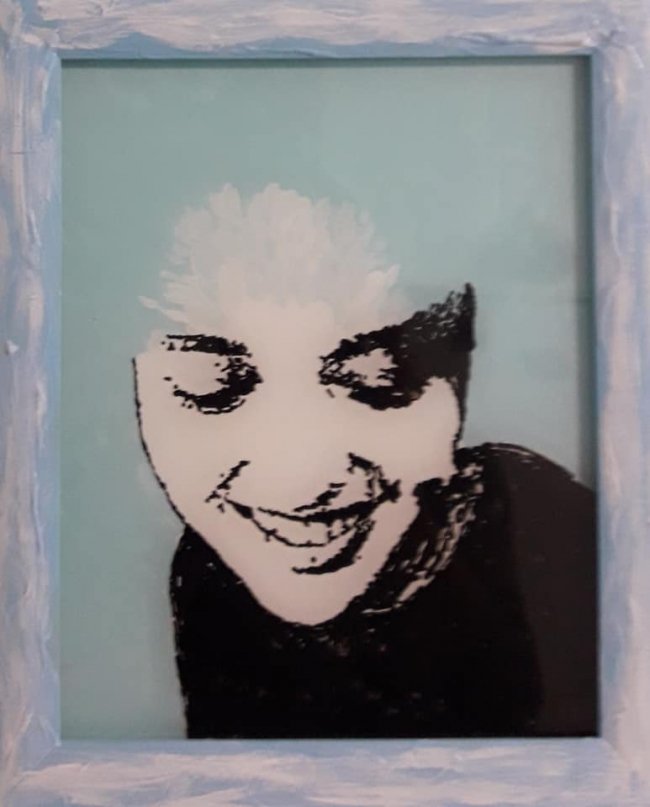 Усмішка Мар'яни: волинський атовець намалював портрети онкохворої дівчини