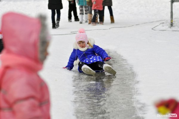Різдвяне дійство в центрі Луцька: діти