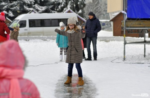 Різдвяне дійство в центрі Луцька: діти