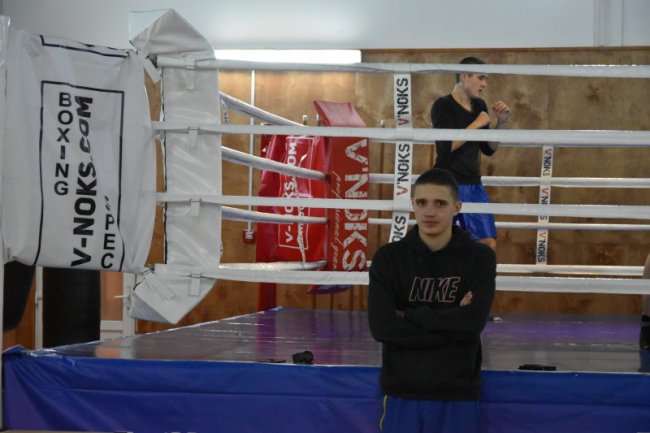 Новий боксерський ринг встановили у волинському ліцеї. ФОТО