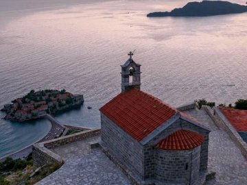 Без ПЛР-тестів: Чорногорія відкрила кордони для українських туристів