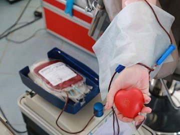 Росія хоче примусити українських військовополонених здавати кров для поранених окупантів, – Денісова