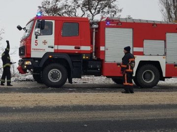 У Луцьку рятувальники витягли 2 «швидкі», які їхали на виклик