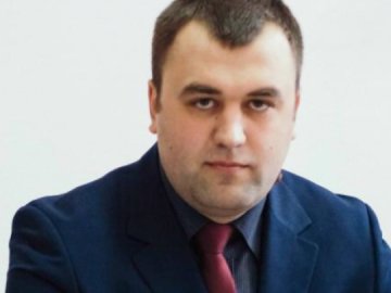 У Рівному у власній квартирі знайшли мертвим чиновника